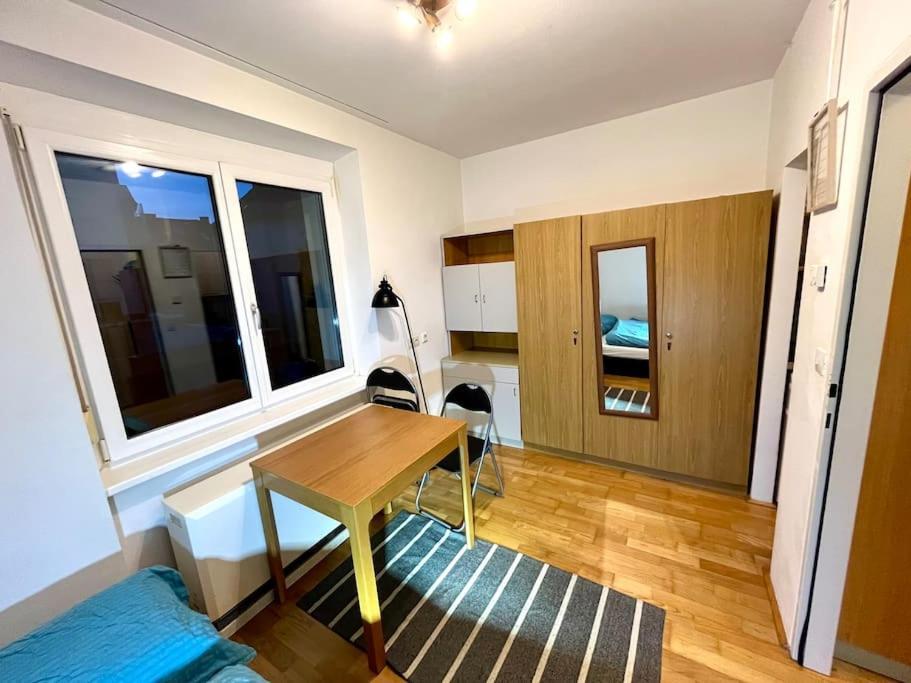 Ferienwohnung Mini Flat Graz Exterior foto